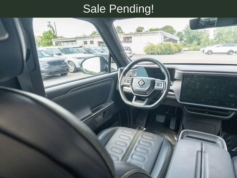 Used 2025 Rivian R1S Adventure AWD/4WD image 18