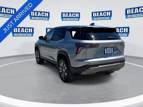 New 2026 Chevrolet Equinox LT w/ Convenience Package II FWD image 6