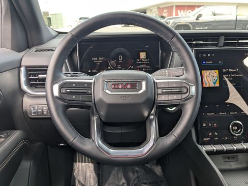 Used 2025 GMC Terrain Elevation AWD/4WD image 18