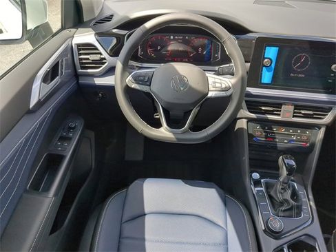 New 2025 Volkswagen Taos SEL image 15