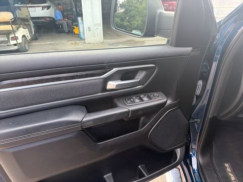 Used 2023 RAM 1500 Big Horn AWD/4WD image 11