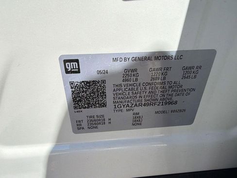 Used 2024 Cadillac XT4 Luxury w/ LPO, Floor Liner Package image 20