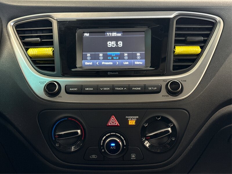 Used 2018 Hyundai Accent SE FWD image 13