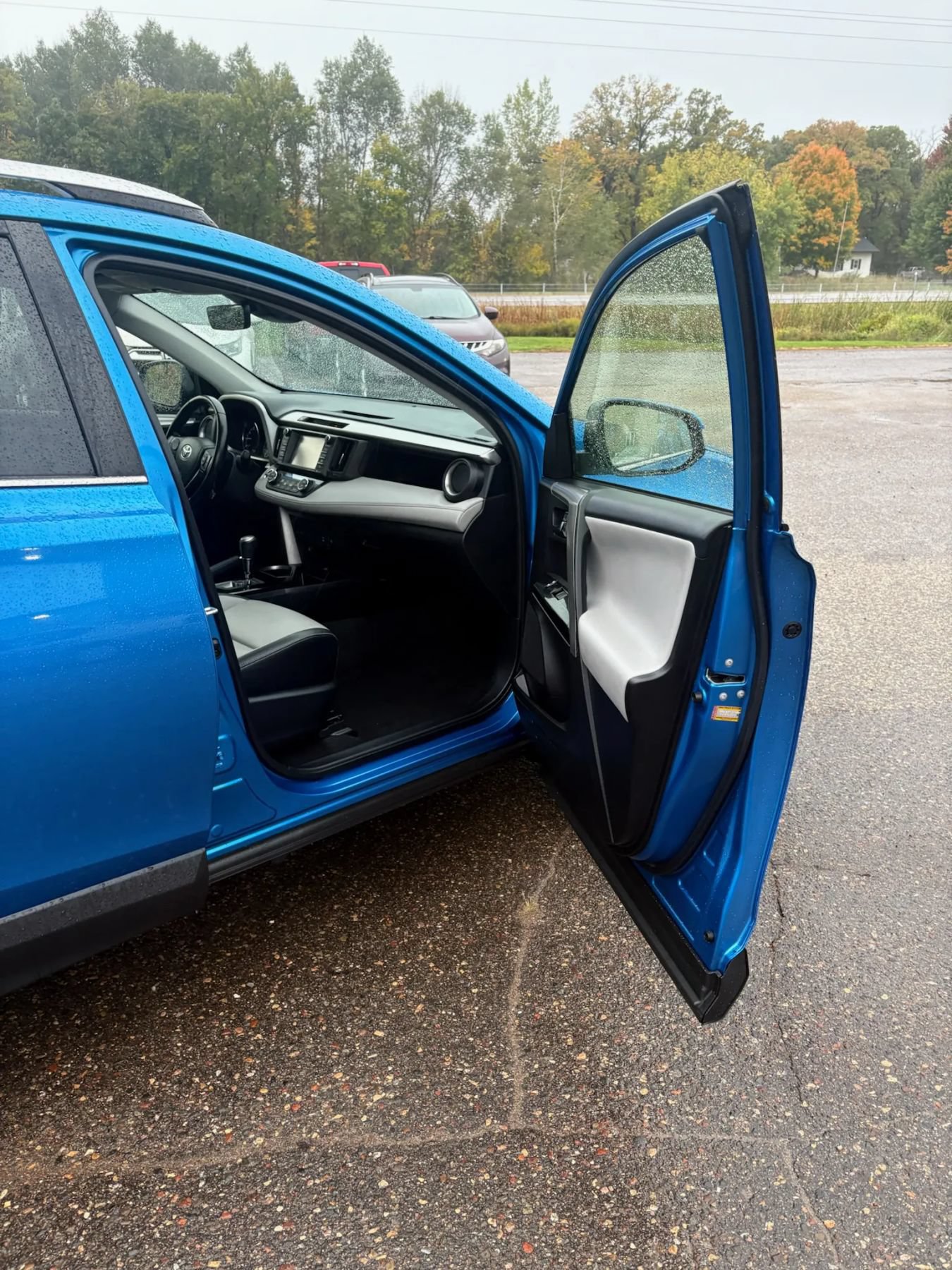 Used 2016 Toyota RAV4 Limited AWD/4WD image 25