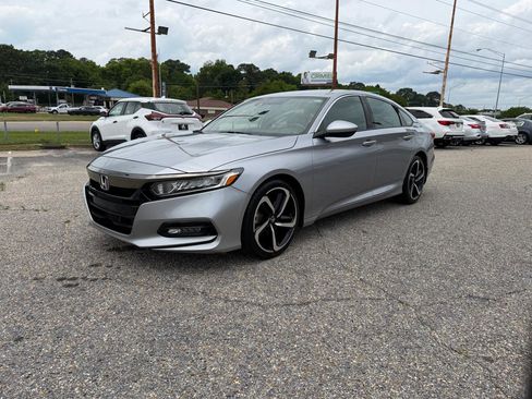Used 2020 Honda Accord Sport image 9