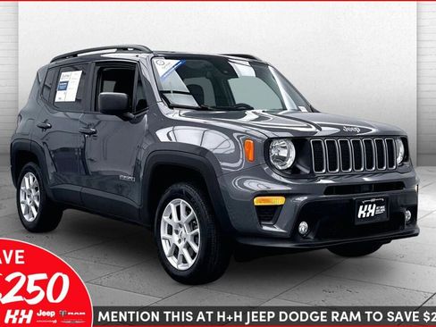 Used 2022 Jeep Renegade Latitude w/ Convenience Group image 1