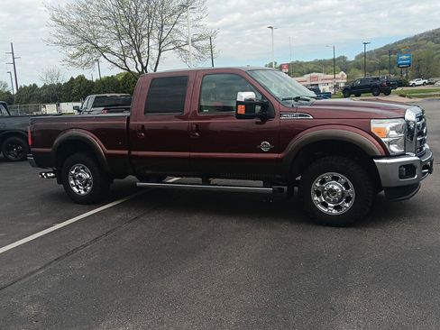 Used 2016 Ford F250 Lariat w/ Lariat Ultimate Package AWD/4WD image 2