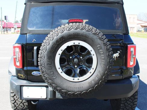 Used 2022 Ford Bronco Big Bend w/ Sasquatch Package image 5