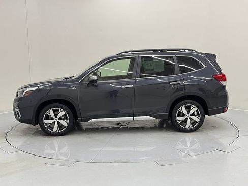 Used 2019 Subaru Forester Touring image 2