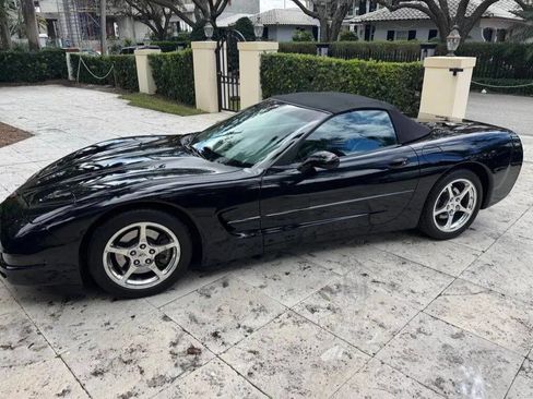 Used 2003 Chevrolet Corvette Convertible w/ Preferred Equipment Group1 image 2