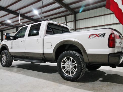 Used 2016 Ford F250 King Ranch w/ FX4 Off-Road Package image 8