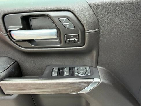 Used 2020 Chevrolet Silverado 1500 LTZ w/ LTZ Premium Package AWD/4WD image 34
