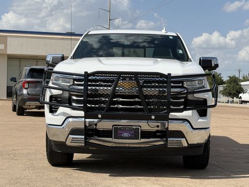 Used 2024 Chevrolet Silverado 1500 LTZ AWD/4WD image 9
