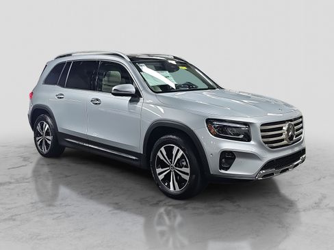 New 2026 Mercedes-Benz GLB 250 image 3