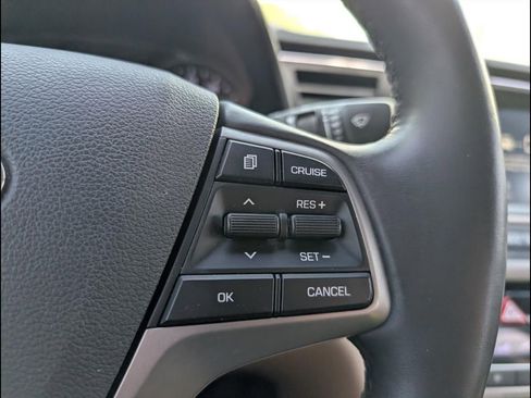 Used 2017 Hyundai Elantra Value Edition w/ Cargo Package FWD image 14
