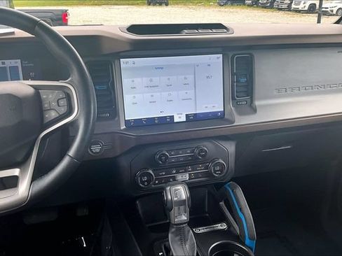 Used 2021 Ford Bronco Outer Banks AWD/4WD image 6