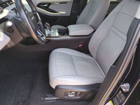 Used 2022 Land Rover Range Rover Evoque SE AWD/4WD image 12