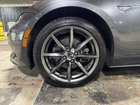 Used 2019 MAZDA MX-5 Miata RF Grand Touring RWD image 10