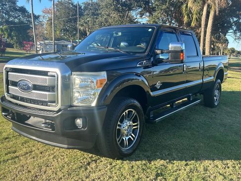 Used 2014 Ford F350 Platinum AWD/4WD image 2