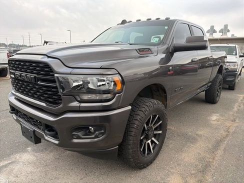 Used 2022 RAM 2500 Lone Star w/ Night Edition image 2