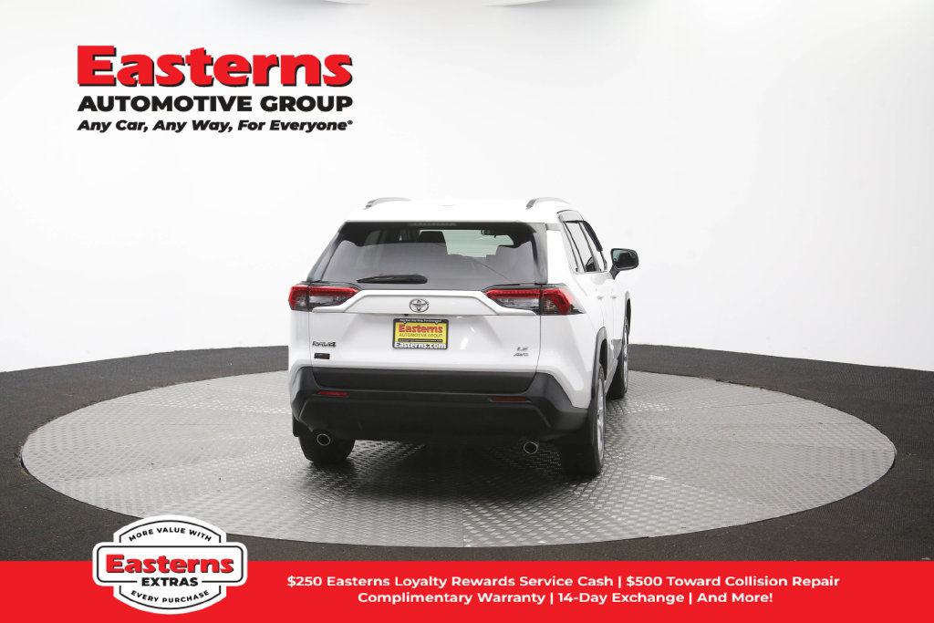 Used 2020 Toyota RAV4 LE w/ All Weather Liner Package AWD/4WD image 39