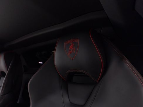 Used 2020 Lamborghini Huracan EVO AWD/4WD image 35
