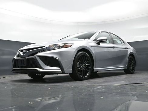 Used 2024 Toyota Camry XSE image 32