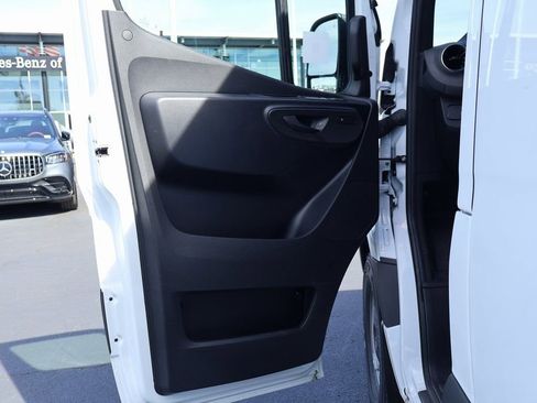 New 2025 Mercedes-Benz Sprinter 2500 image 7