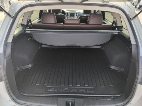 Used 2013 Subaru Outback 2.5i Limited image 31