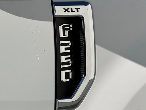 Used 2019 Ford F250 XLT w/ XLT Value Package image 24