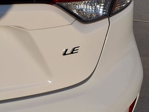 Used 2025 Toyota Corolla LE w/ LE Premium Package FWD image 32