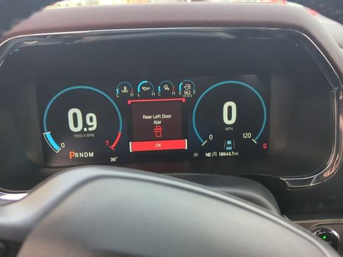 Used 2023 Ford F150 Lariat w/ Equipment Group 502A High image 18