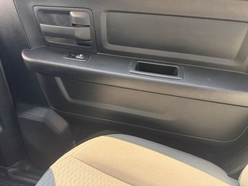 Used 2017 RAM 1500 Express AWD/4WD image 28