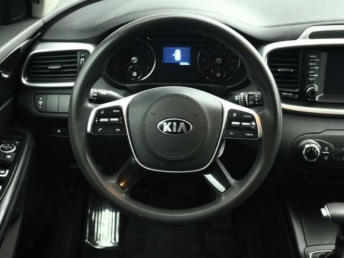 Used 2020 Kia Sorento FWD V6 image 34