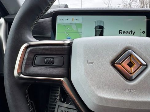 Used 2023 Rivian R1S Launch Edition AWD/4WD image 24