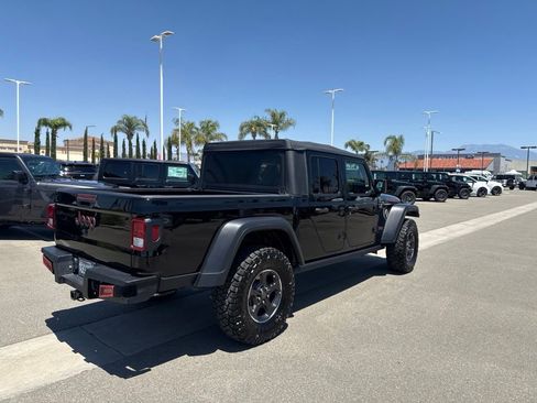Used 2022 Jeep Gladiator Rubicon AWD/4WD image 8
