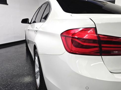 Used 2018 BMW 328d Sedan RWD image 37