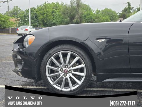Used 2019 FIAT 124 Spider Lusso RWD image 6