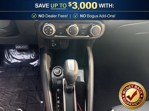 Used 2021 Nissan Versa SV FWD image 20