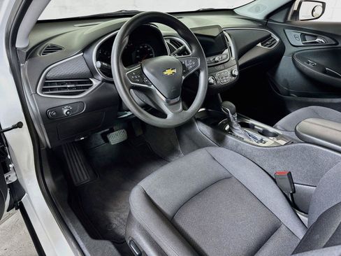 Certified 2025 Chevrolet Malibu LT FWD image 7
