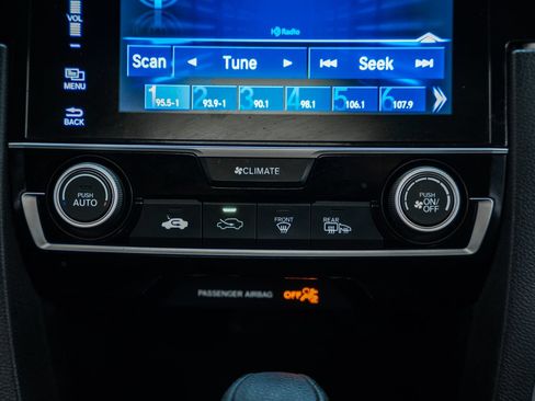 Used 2018 Honda Civic EX image 19
