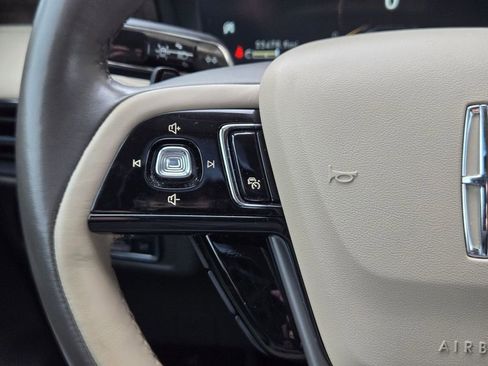 Used 2022 Lincoln Corsair Reserve w/ Equipment Group 201A image 23