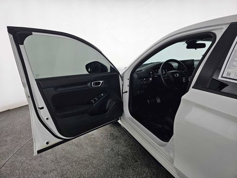 Used 2023 Honda Civic Sport image 19