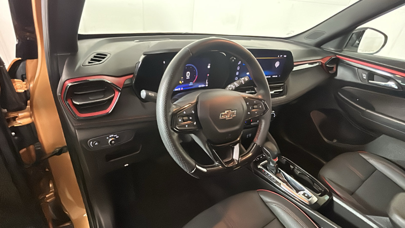 Used 2024 Chevrolet TrailBlazer RS AWD/4WD image 16