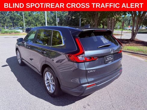 Used 2023 Honda CR-V EX-L image 5