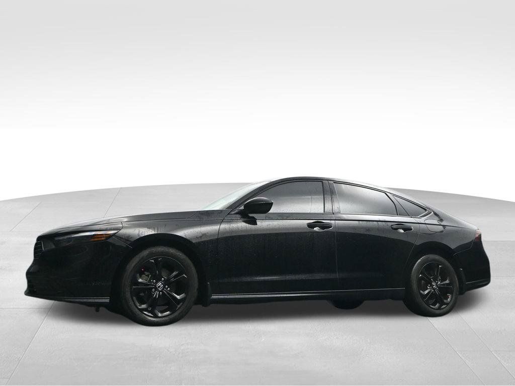 Used 2025 Honda Accord SE image 41