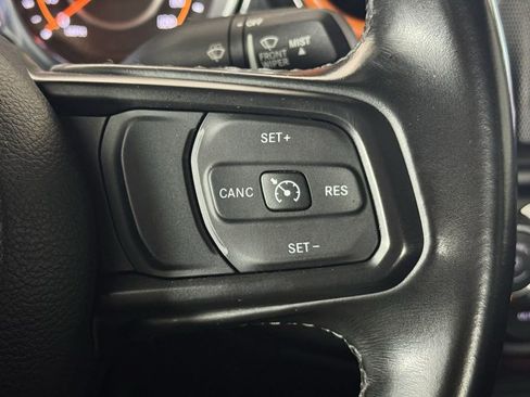 Used 2022 Jeep Gladiator Sport AWD/4WD image 17