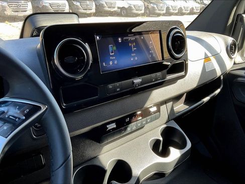 New 2026 Mercedes-Benz Sprinter 2500 image 6