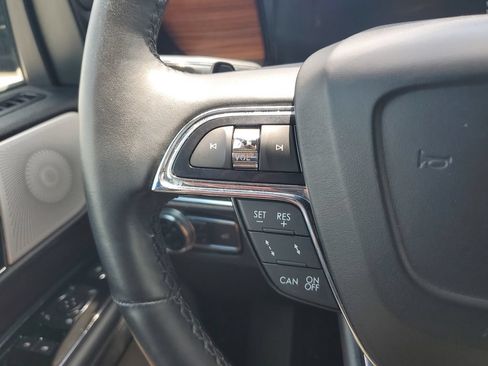 Used 2020 Lincoln Navigator Reserve w/ Equipment Group 208A Reserve AWD/4WD image 21