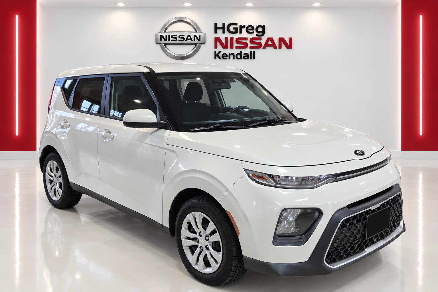 Used 2021 Kia Soul LX FWD image 3